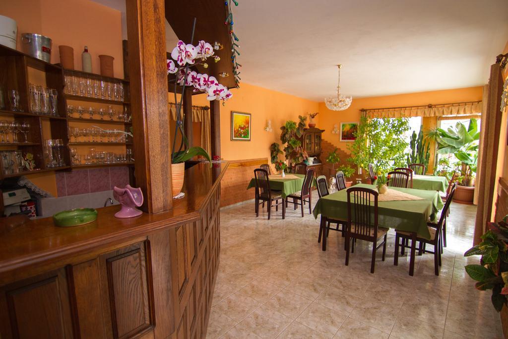 Villa Hedi Dunakiliti Dış mekan fotoğraf
