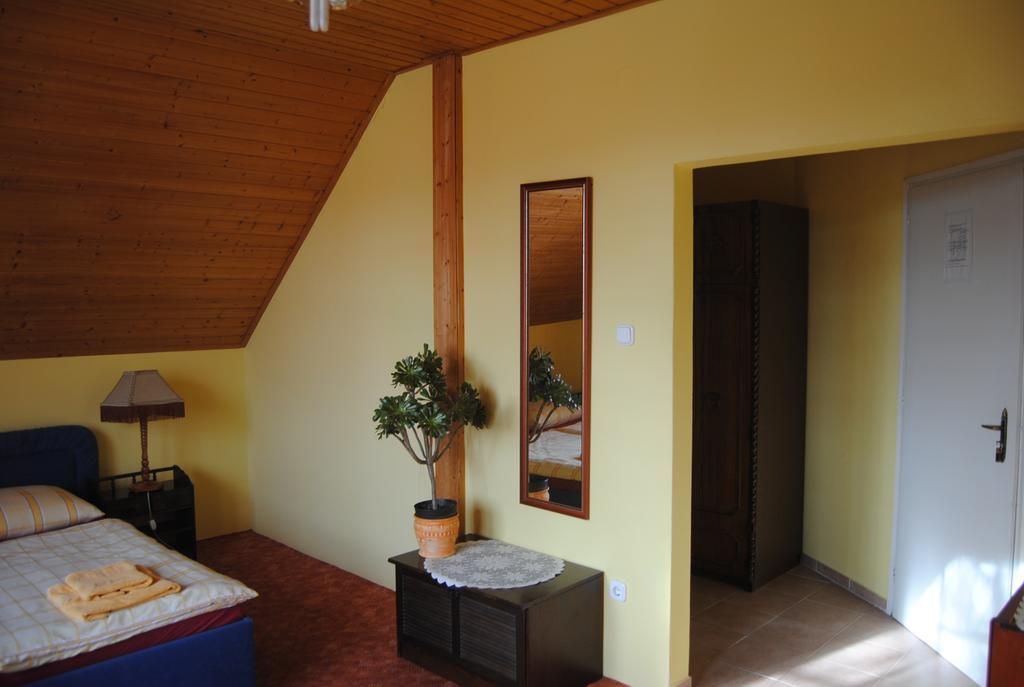 Villa Hedi Dunakiliti Dış mekan fotoğraf