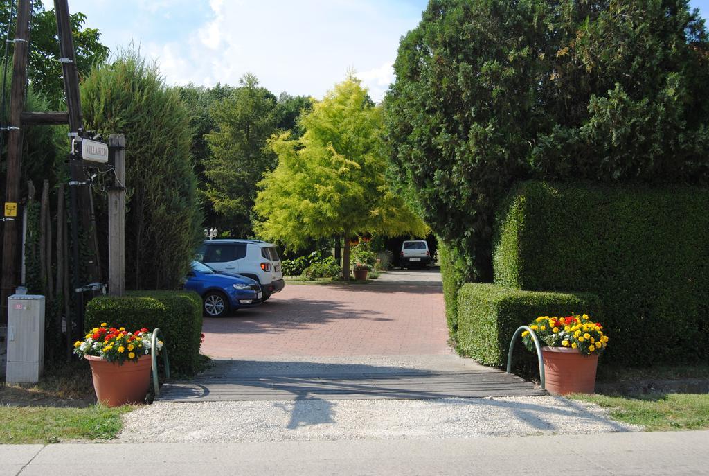 Villa Hedi Dunakiliti Dış mekan fotoğraf